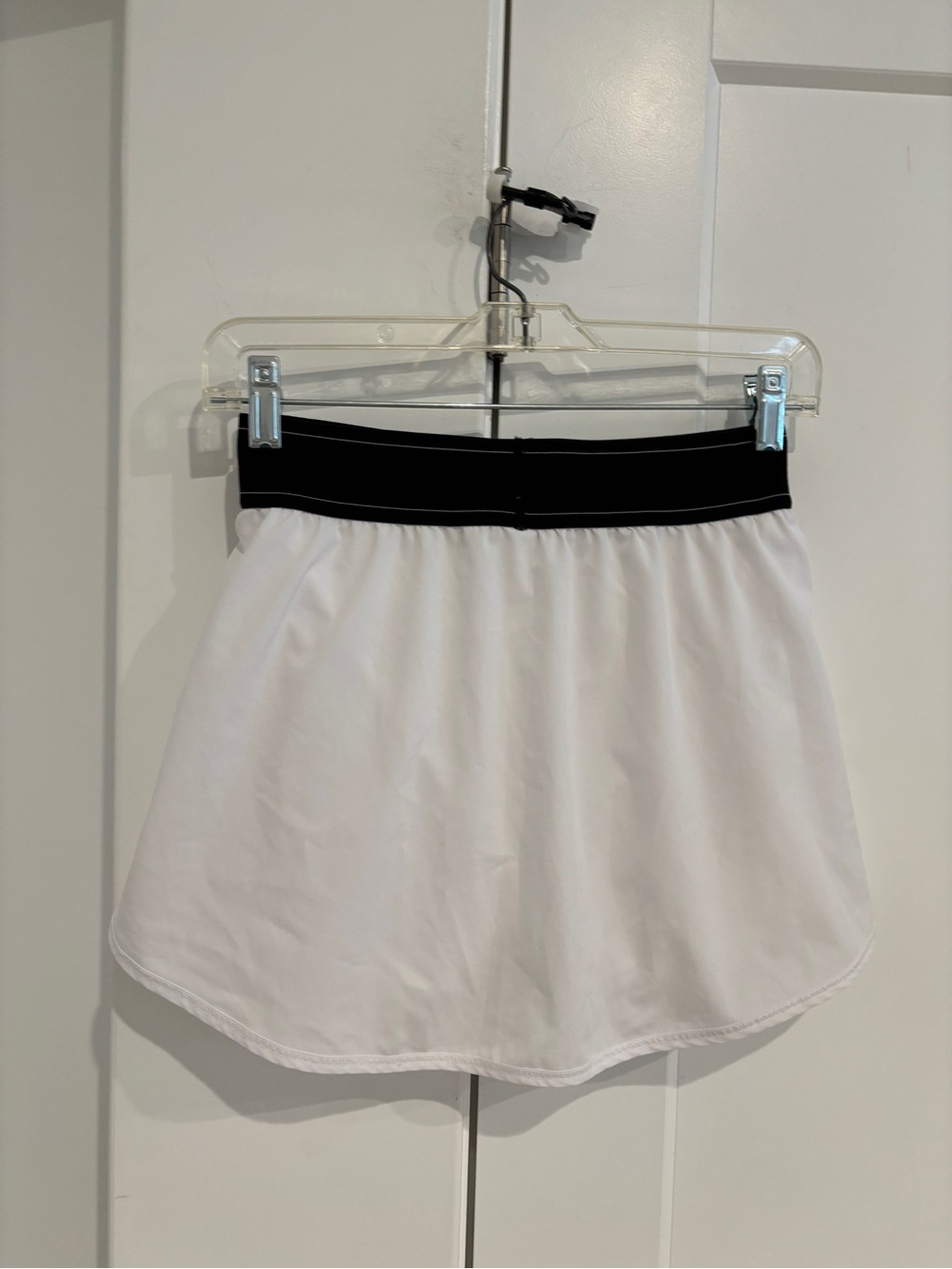 ALO Yoga Match Point White Tennis Skort. Size S - Picture 6 of 9